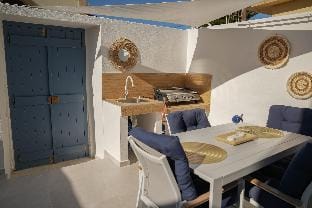 Sapphire Zafeirenias Gem House with Jacuzzi Vacation rental in Crete