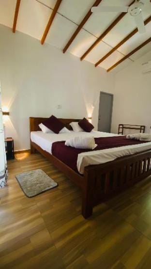 River paradise safari house Villa in Southern Province