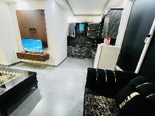 One bed furnished apartment Vacation rental in Lahore