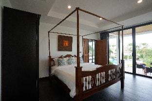 Rawai Sunrise Pool Villa Villa in Chalong