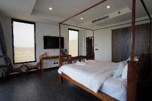 Rawai Sunrise Pool Villa Villa in Chalong
