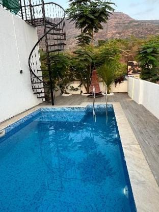 Twinbunkers  Villa in Maharashtra