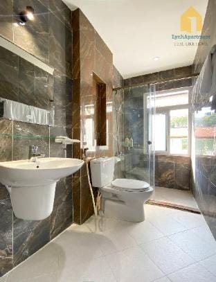 Lynhapartment Spacious 1BR CenterD1 Near BuiVien Apartment in Ho Chi Minh City