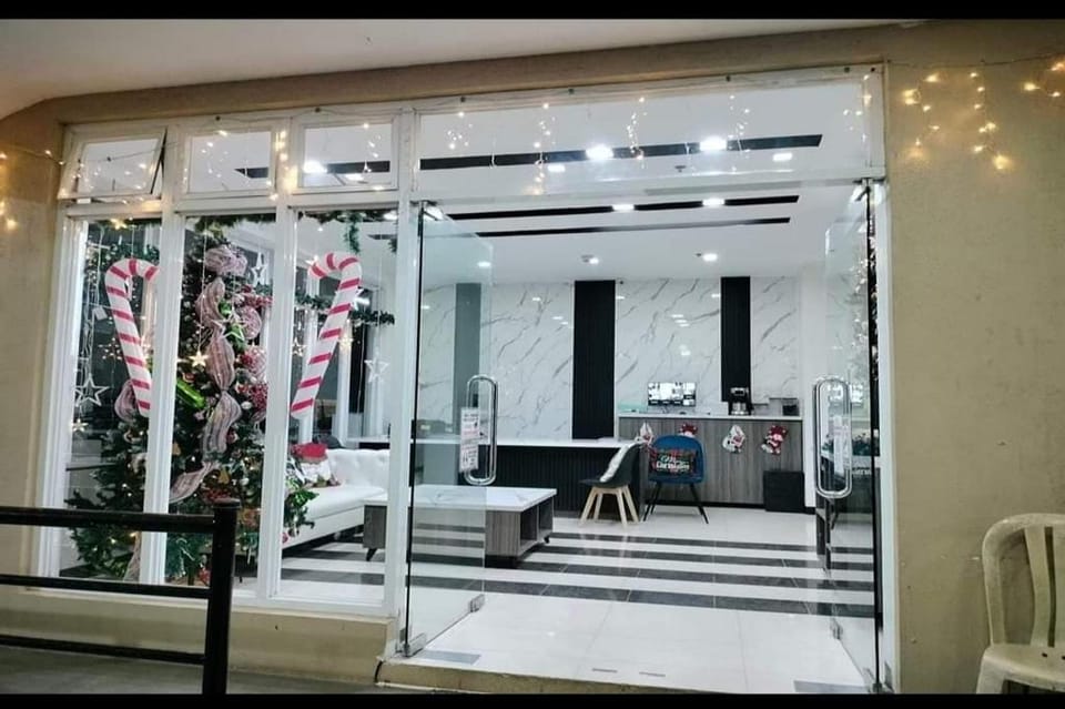 KrystalClaine Homestay-Burnham Hill Condo Baguio Hotel in Baguio
