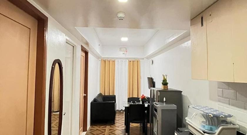KrystalClaine Homestay-Burnham Hill Condo Baguio Hotel in Baguio