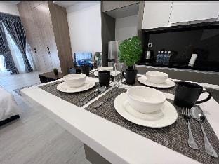 Suite for 5 / Early Check In, Near Airport KLIA Vacation rental in Negeri Sembilan, Malaysia