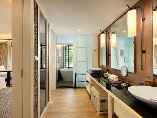 The spacious Ocean Room, 45sqm - Krabi Vacation rental in Krabi Changwat