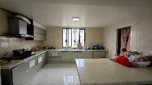 Henry's Villa Apartment in Suva