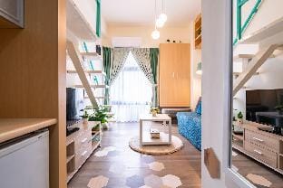 RB Apt w/ lift near Ximen MRT 西門町Loft 近西門地鐵站 獨立浴室 Apartment in Taipei City