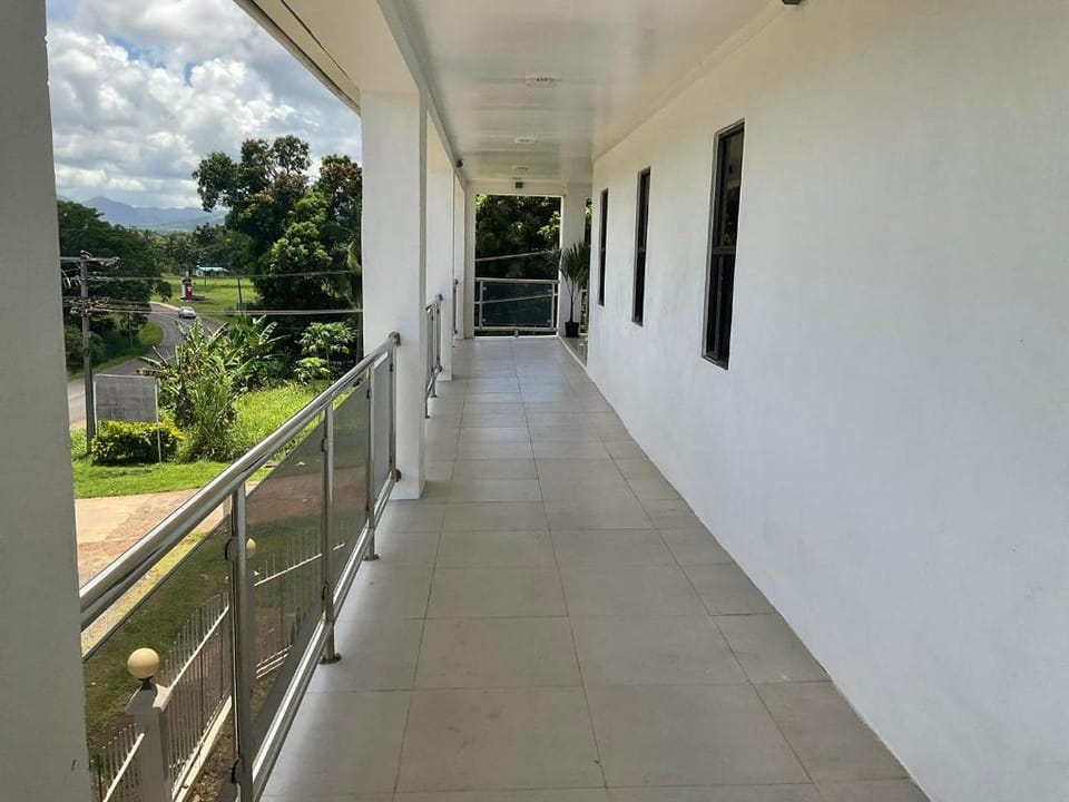 White Diamond Apartment Hotel in Fiji