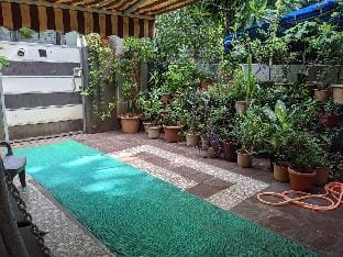Duplex Bunglow with Garden, Terrace #MahavirNagar Vacation rental in Mumbai