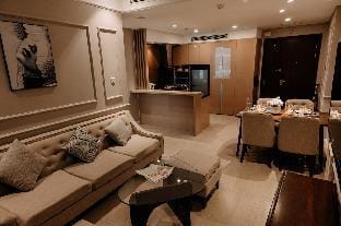 Beachfront Luxury  2 Bedroom with Rooftop pool. Apartment in Da Nang