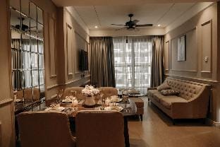 Beachfront Luxury  2 Bedroom with Rooftop pool. Apartment in Da Nang