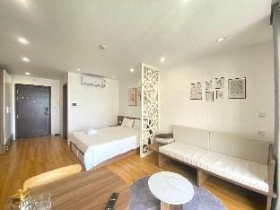 Basic studio apartment in Hanoi Apartment in Laos