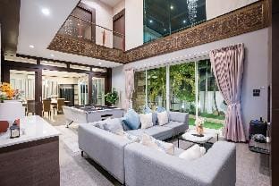 SeaLynn Pool Villa Pattaya Vacation rental in Pattaya City