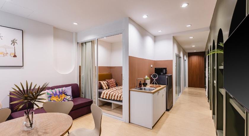 Budget Prime Location 2 BR/6 Persons Patong Beach Apartment in Patong