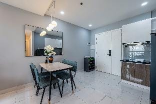 An Corner-Terra Royal APT 33% OFF FREE pickup Apartment in Ho Chi Minh City