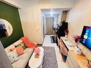 Casa del Castillo 2 near Central EDSA Vacation rental in Mandaluyong