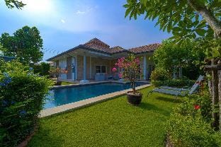 Modern 3 Bedroom Pool Villa l(MR54) Villa in Hua Hin District
