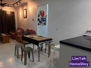 Cozy Vintage Apartment | LimTeh HomeStay Apartment in Malacca