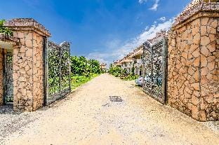 The house of 「Her man? yessir! 」 Bed and Breakfast in Hengchun Township