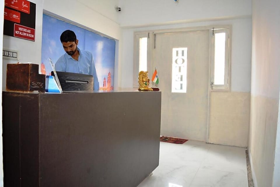 Goroomgo Sands Inn Jodhpur Hotel in Rajasthan