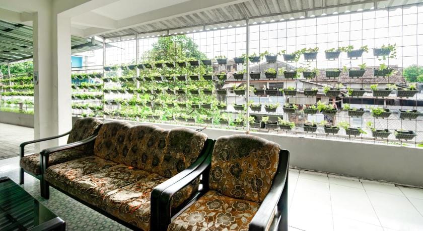 Hotel O Anasya Homestay Hotel in East Java