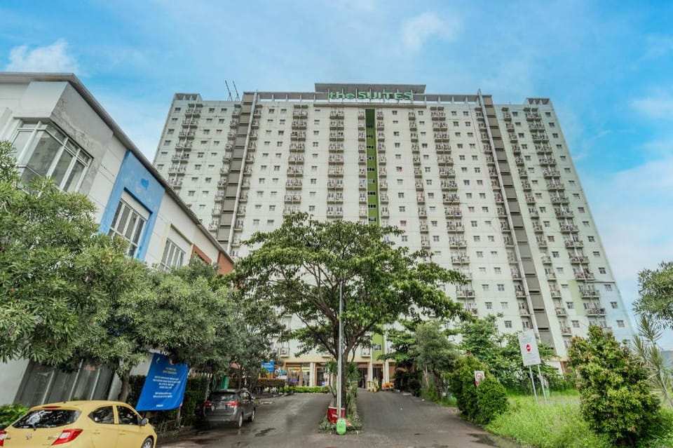 OYO 94150 Gateway Apartment Pasteur By Eldian Hotel in Bandung