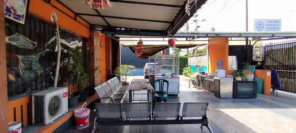 OYO 94157 38 Residence Hotel in Indonesia