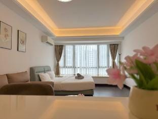 Three-Bed City View R&F by Xín An Apartment in Johor Bahru
