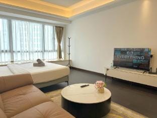 Three-Bed City View R&F by Xín An Apartment in Johor Bahru