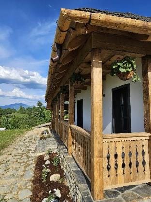Casa de la Nuci Vacation rental in Brasov
