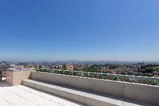 Liiiving in Gaia - Panoramic Terrace Penthouse Apartment in Vila Nova de Gaia