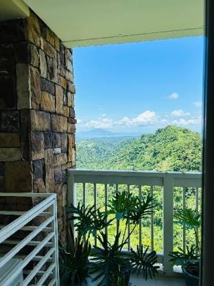 Ll2i Merlot-Twinlakes Apartment in Calabarzon