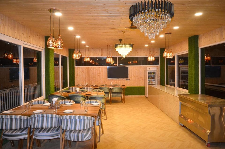 The Grand View Resort Buranskhanda Dhanaulti Hotel in Dehradun