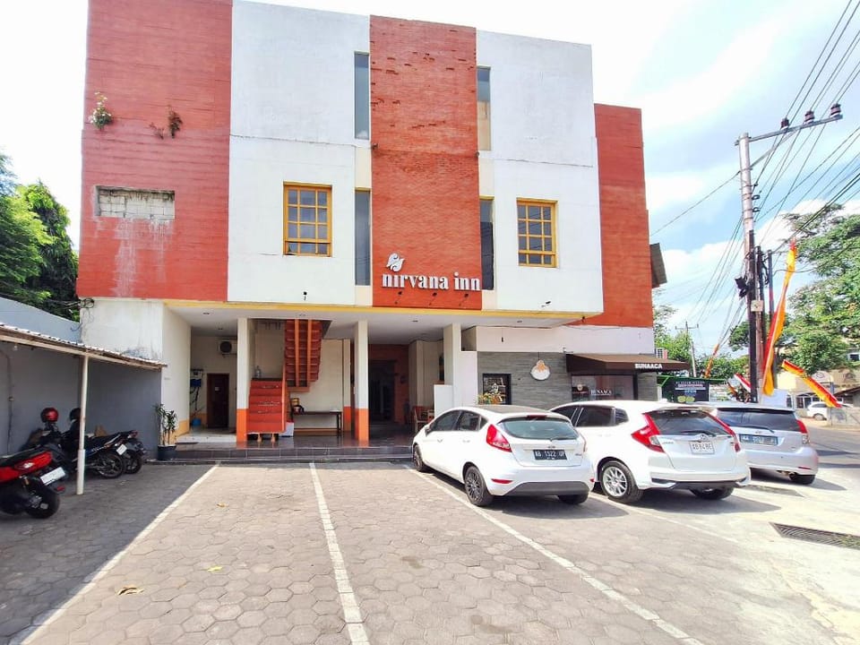 Nirvana Inn Gejayan Yogyakarta Mitra RedDoorz Hotel in Special Region of Yogyakarta