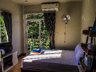 Ink and Travel , Perfect Located Studios Apartment in Ko Pha-ngan Sub-district