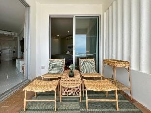 Seaview 2 bed in the heart of Hua Hin (BP2) Vacation rental in Hua Hin District