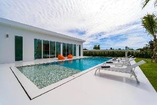 Modern Villa at Palm Hills Golf Club (PH4B) Villa in Hua Hin District