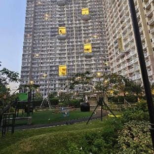 Two-Bedroom Atrium at Infina Towers, Cubao Apartment in Quezon City