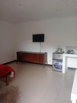 chick & Abaknon transient Villa in La Union