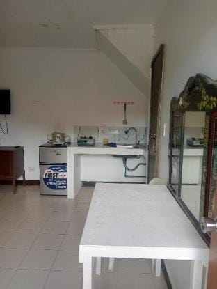 chick & Abaknon transient Villa in La Union