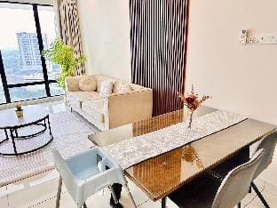 Mosaic Skyview 3+1BR HighFloor with Bathtub8-16pax Vacation rental in Johor Bahru