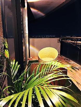 Absolute Away !! Apartment in Noida