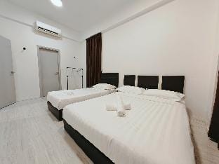 Tanjung Aru Houses Vacation rental in Kota Kinabalu