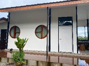 ในสวนมีชาในนามีข้าว Villa in Thailand
