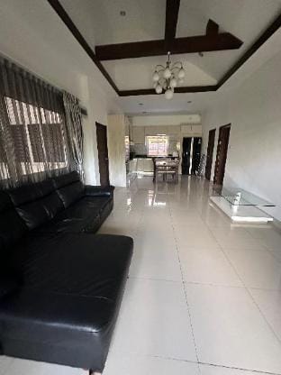 Villa with garden Villa in Pattaya City