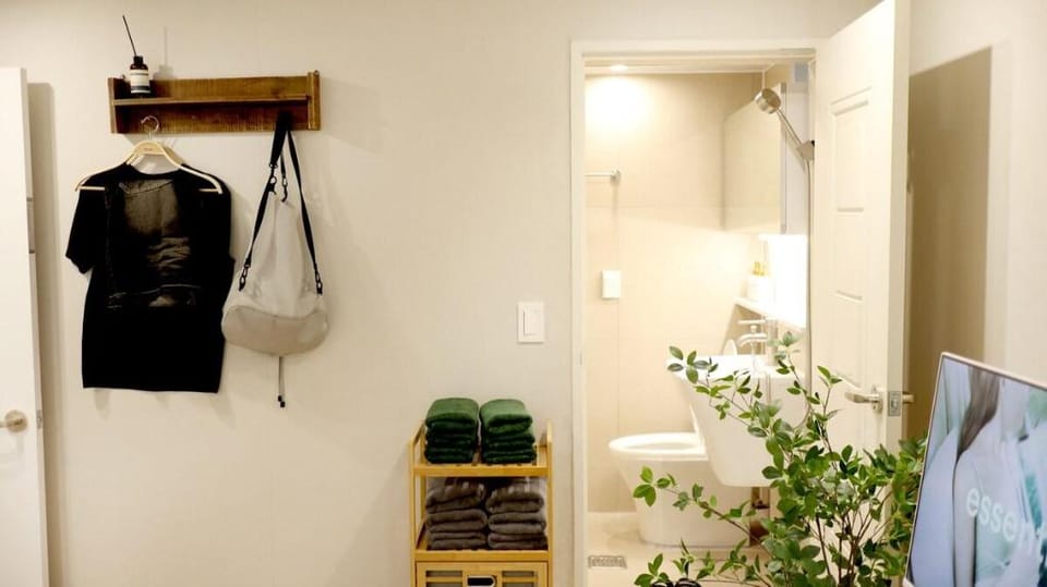 3 rooms / 2bathrooms / 3beds / 3min walk Apartment in Seoul