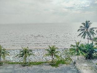 Seaview 5pax Regency Tanjung Tuan by Idealhub Apartment in Port Dickson