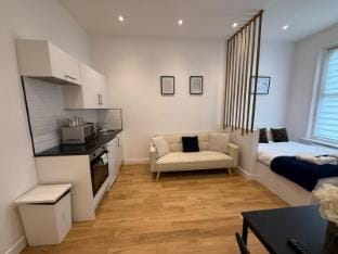 301 - The Snuggery , The Kove, Bournemouth Beach Apartment in Bournemouth